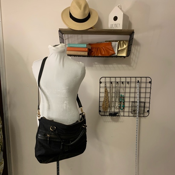 Banana Republic cross body bag - Picture 2 of 4